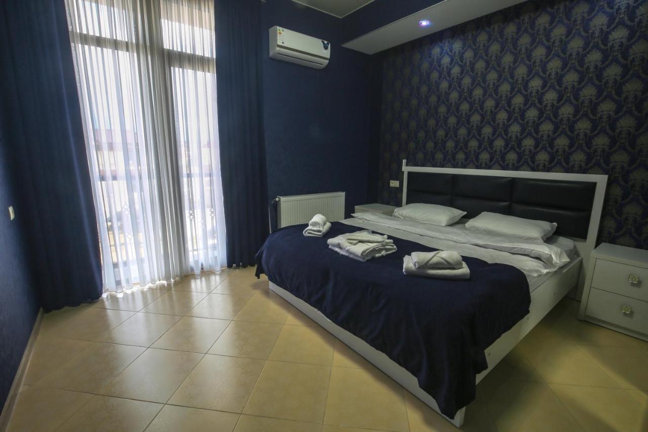 Tbilisi Sea Hotel Екстериор снимка