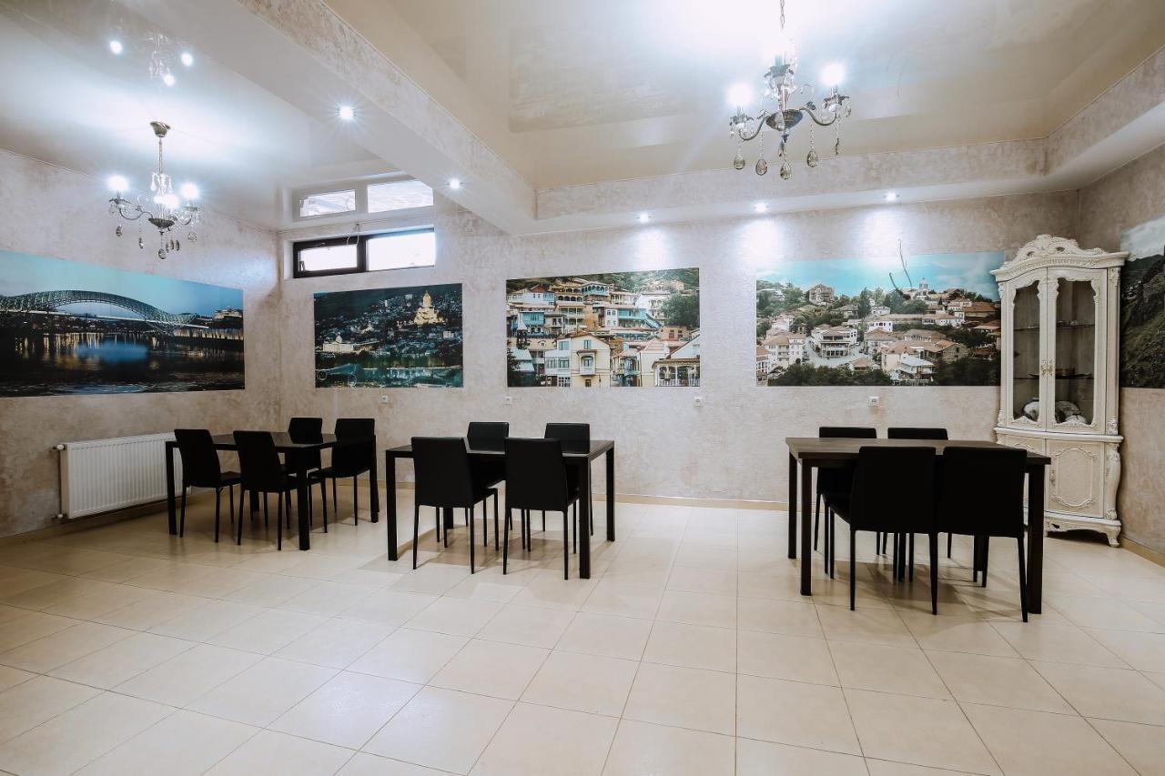 Tbilisi Sea Hotel Екстериор снимка