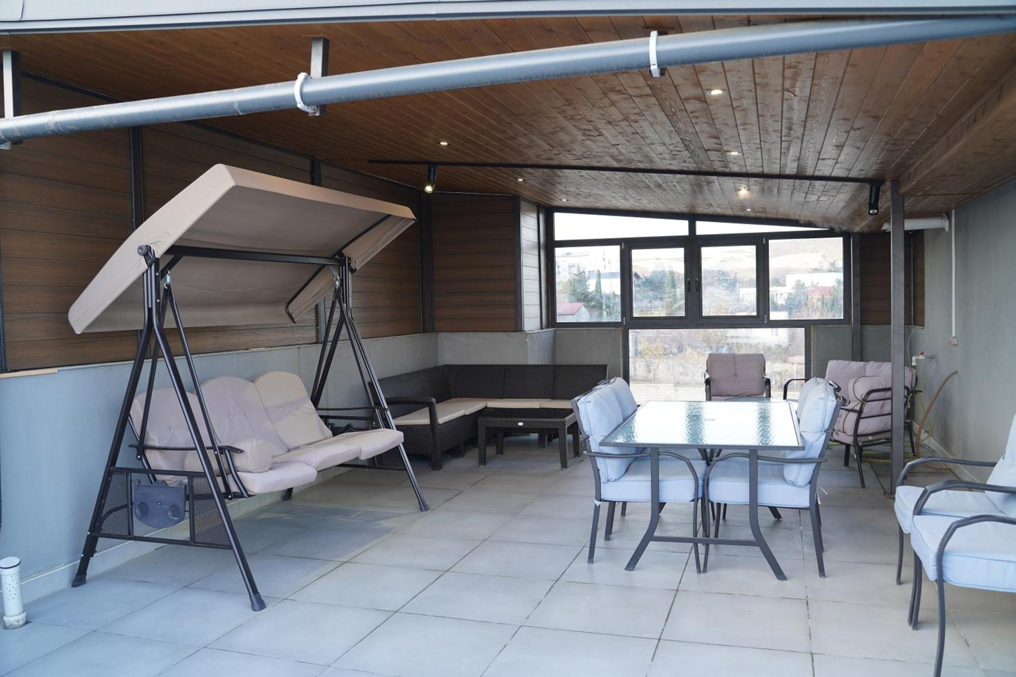 Tbilisi Sea Hotel Екстериор снимка
